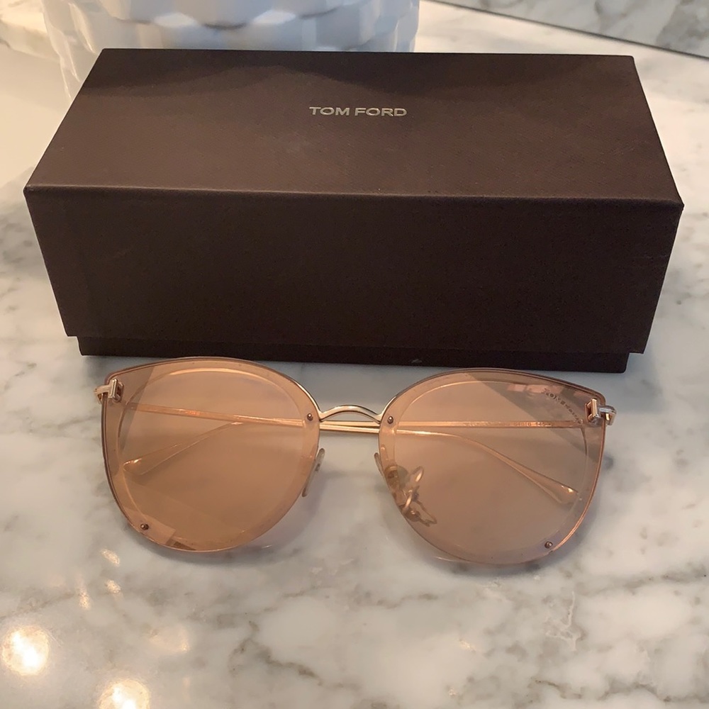 ✨Authentic✨Tom Ford Rose Gold Sunglasses